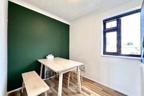 9 Campion Close, Calne, SN11 9QG