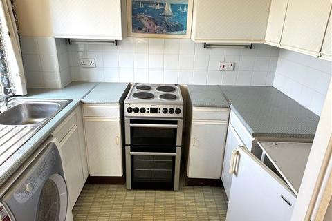 2 bedroom flat for sale, Salvington Road, Worthing, West Sussex, BN13 2JY