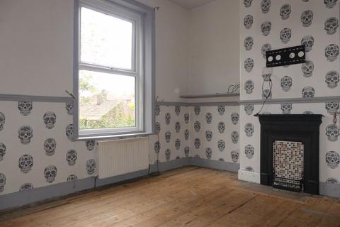 2 bedroom terraced house for sale, Counthill Road, Oldham OL4