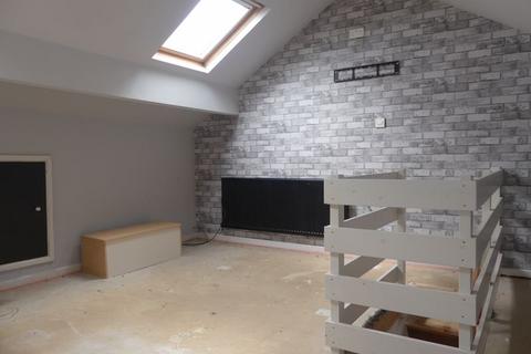 34 Counthill Road, Oldham, OL4 2PB
