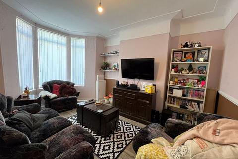 4 bedroom end of terrace house for sale, Hale Road, Liverpool