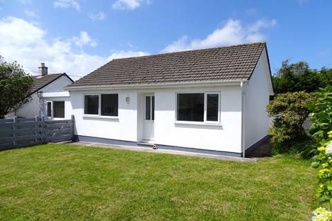 3 bedroom detached bungalow for sale, Glendale Crescent, Redruth - Refurbished bungalow, chain free sale