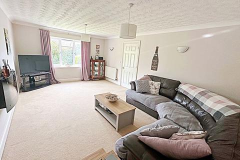 5 bedroom detached house for sale, Merryfields, Welland