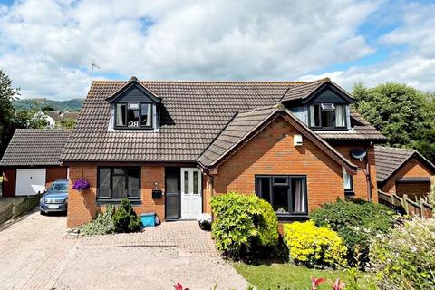 5 bedroom detached house for sale, Merryfields, Welland