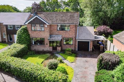 8 Bramhall Close, Milnrow, Rochdale, OL16 4BX