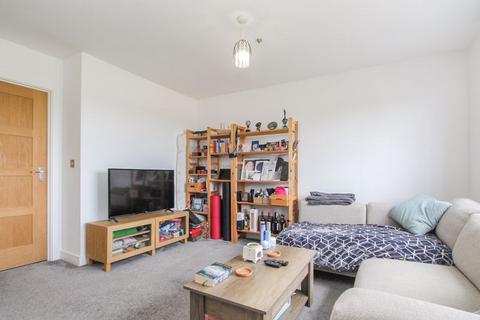 2 bedroom apartment for sale, Abbey Fields, Bedford MK42