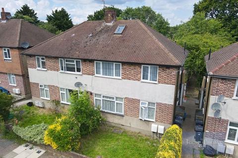 2 bedroom apartment to rent, Brunswick Gardens, Essex IG6