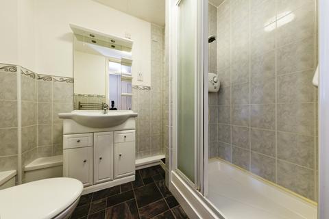 1 bedroom apartment for sale, Montague Lodge, Beckenham BR3