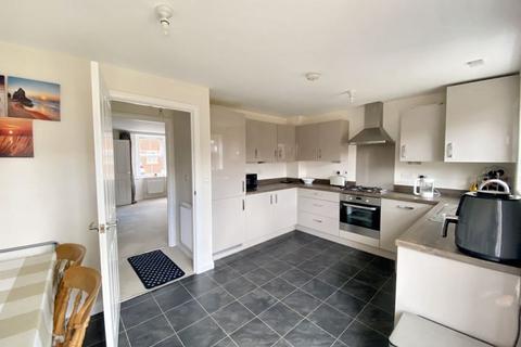 3 bedroom semi-detached house for sale, Blossomfield Drive, Worcester WR5