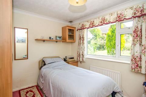 24 Carmichael Close, Lichfield, WS14 9YW