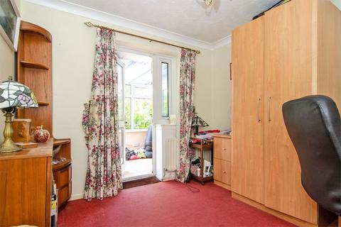 24 Carmichael Close, Lichfield, WS14 9YW
