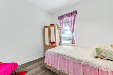 2 bedroom apartment for sale, Cambridge Avenue, Kilburn