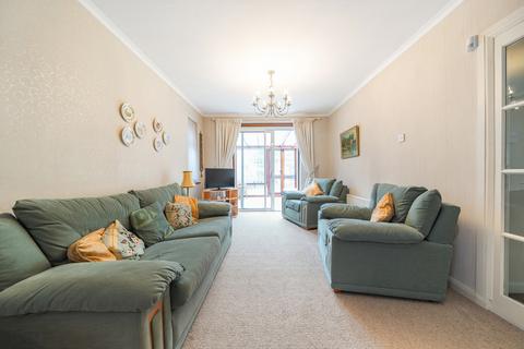 53 Acacia Avenue, Ruislip, HA4 8RQ