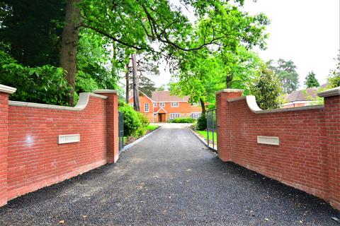 5 bedroom detached house for sale, Sunning Avenue, Sunningdale, Berkshire