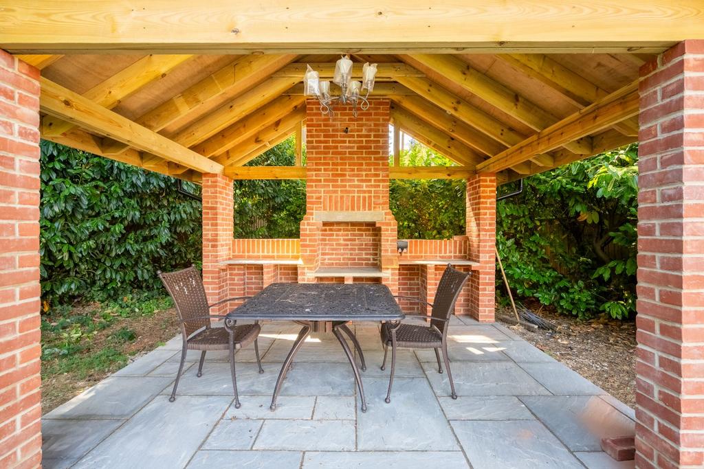 Bbq Shelter