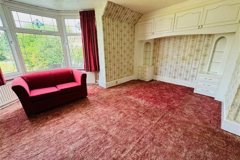 2 bedroom terraced house for sale, WESTWOOD ROAD, SEVEN KINGS, ILFORD IG3