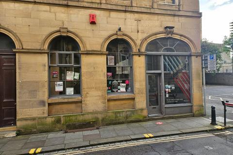 Shop to rent, Wesley Court, Halifax