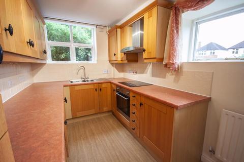 2 bedroom house to rent, Scholars Gate, Burntwood