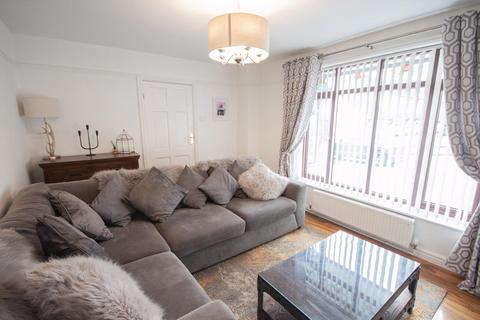 8 Cedar Road, Chasetown, Burntwood, WS7 4RT