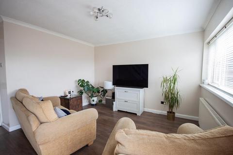 3 bedroom terraced house for sale, Manor Rise, Burntwood, WS7 4TS