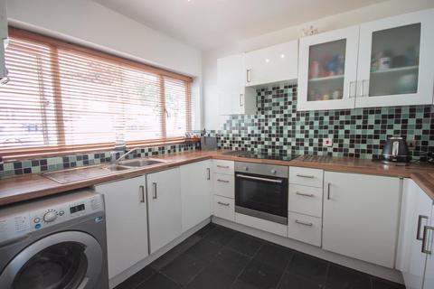 3 bedroom terraced house for sale, Manor Rise, Burntwood, WS7 4TS