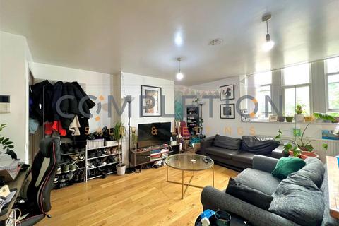 3 bedroom flat to rent, Cannon Street road, Whitechapel E1