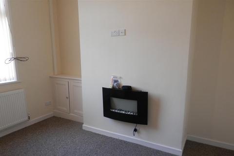 2 bedroom semi-detached house to rent, Johnson Street, Manchester M46