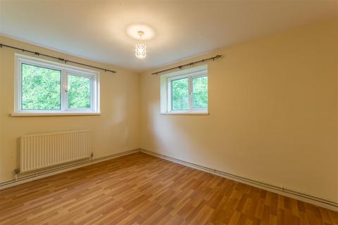 11 Coed Garw, Croesyceiliog, Cwmbran, NP44 2NJ