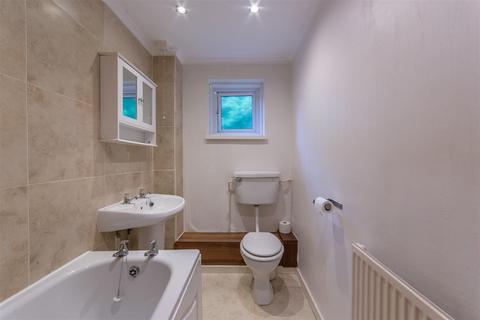 11 Coed Garw, Croesyceiliog, Cwmbran, NP44 2NJ