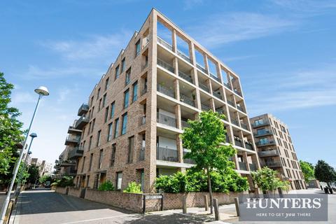 2 bedroom flat for sale, Paddlers Avenue, Brentford