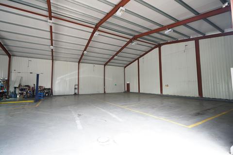 Warehouse to rent, Unit , Cliffside Estate, Askews Farm Lane, Grays