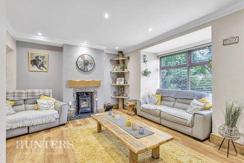 24 Chestnut Crescent, Oldham, OL8 2NL