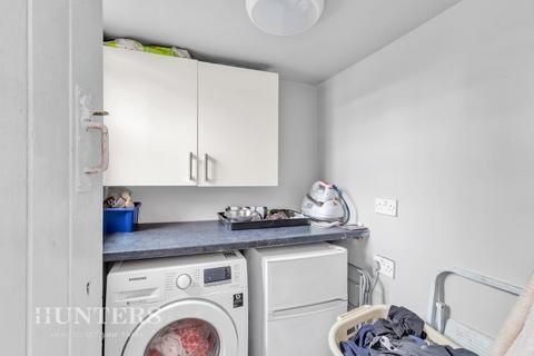 24 Chestnut Crescent, Oldham, OL8 2NL
