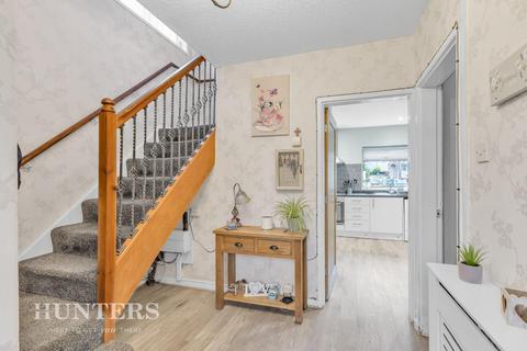 24 Chestnut Crescent, Oldham, OL8 2NL