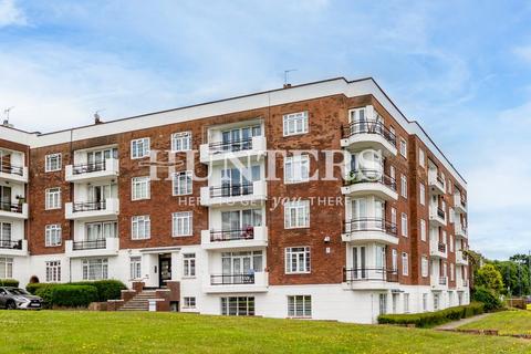 4 bedroom flat for sale, Dollis Hill Lane, London, NW2