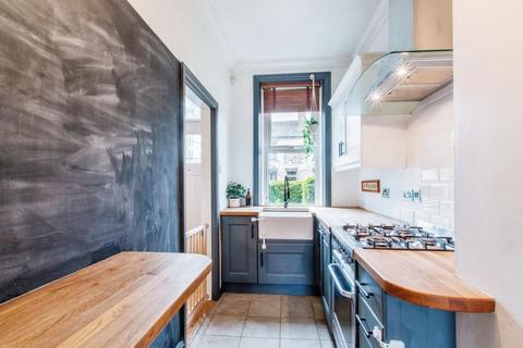 8 Back Lane, New Farnley, Leeds, LS12 5HW