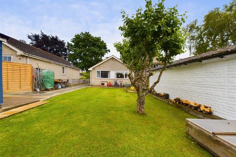 3 bedroom detached bungalow for sale, 7, Littledale, Pickering, North Yorkshire, YO18 8PS