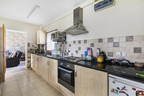 6 Back Road, Linton, Cambridge, CB21 4LG