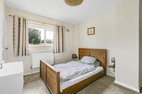 6 Back Road, Linton, Cambridge, CB21 4LG