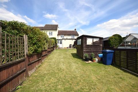 2 bedroom cottage for sale, Folly Lane North, Farnham