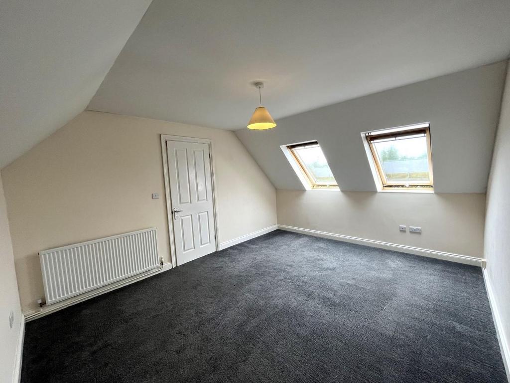 Bedroom 2.JPG