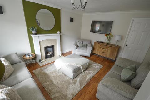 3 bedroom semi-detached house for sale, Station Road, Killamarsh, Sheffield, S21