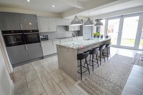 306 Beaver Hill Road, Sheffield, S13 9QB