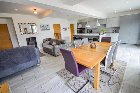 306 Beaver Hill Road, Sheffield, S13 9QB