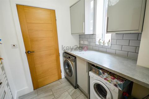306 Beaver Hill Road, Sheffield, S13 9QB