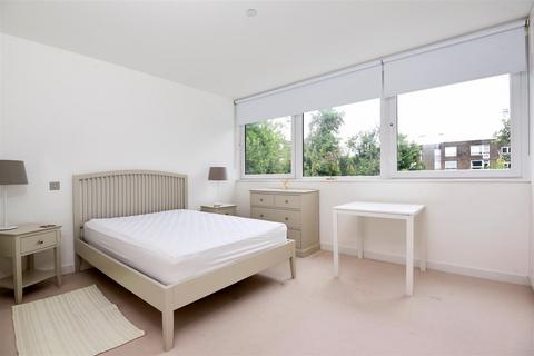 2 bedroom flat to rent, Kersfield Road, London