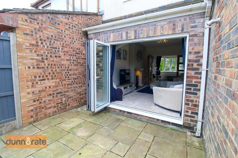 239 Birches Head Road, Stoke-on-trent, ST1 6NB