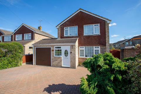 3 bedroom detached house for sale, Shakespeare Road, Royal Wootton Bassett
