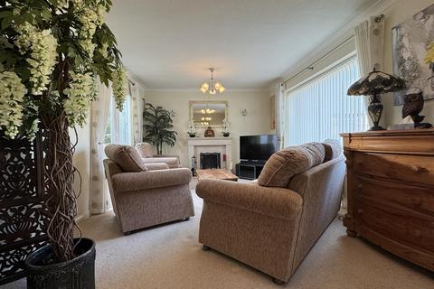 2 bedroom detached bungalow for sale, South Park, Lytham