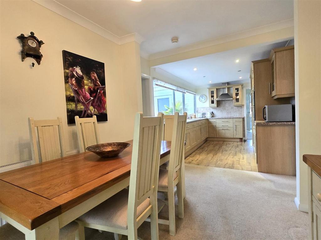 Open plan dining room